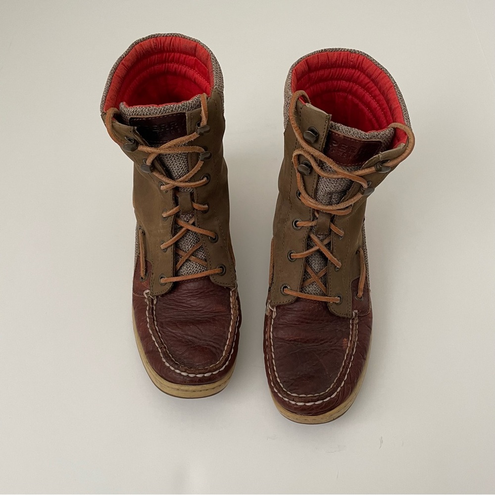 Sperry Women’s Boots Size 8